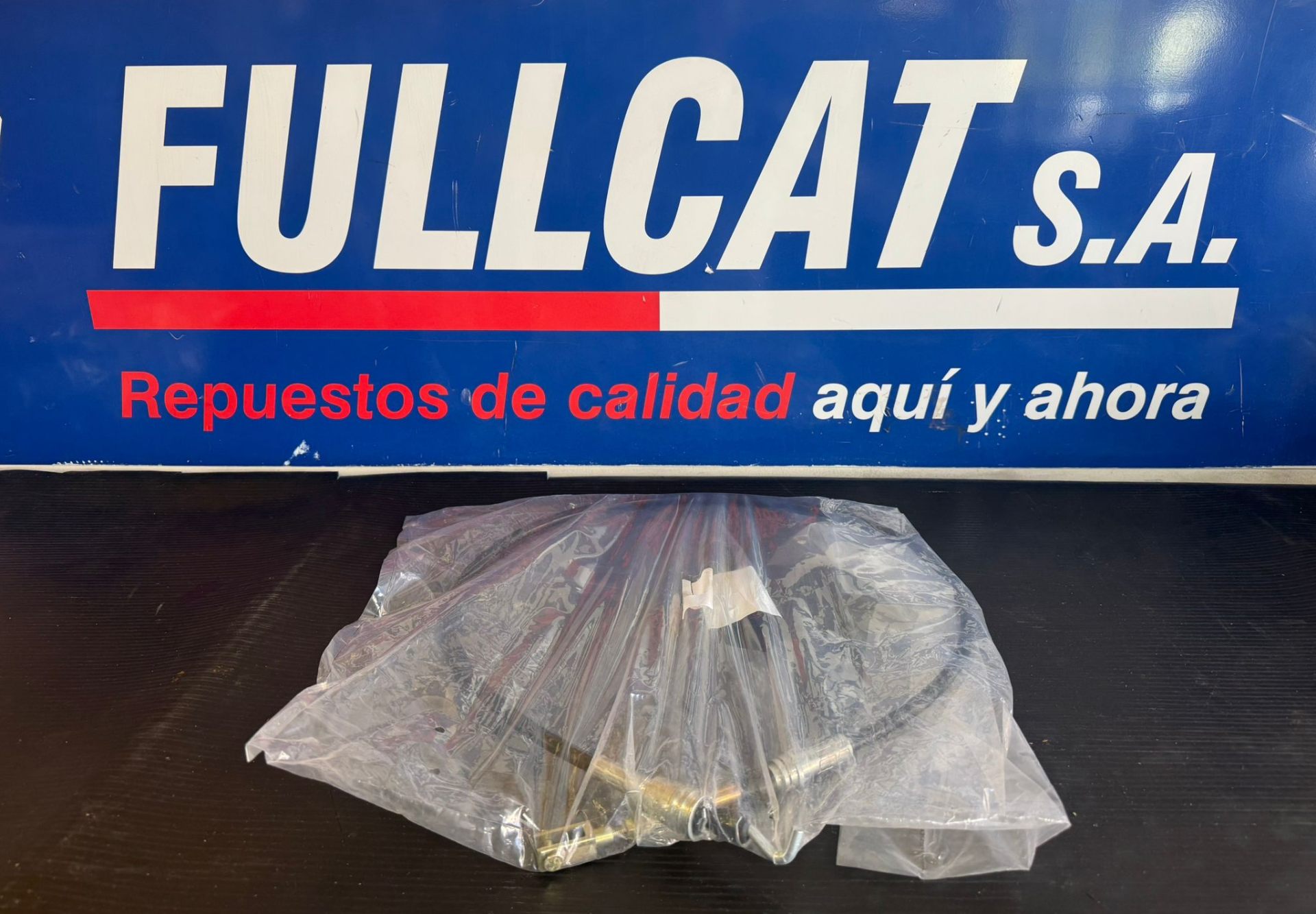 Repuesto Caterpillar 2323072 - 416E 428E | Estabilizador