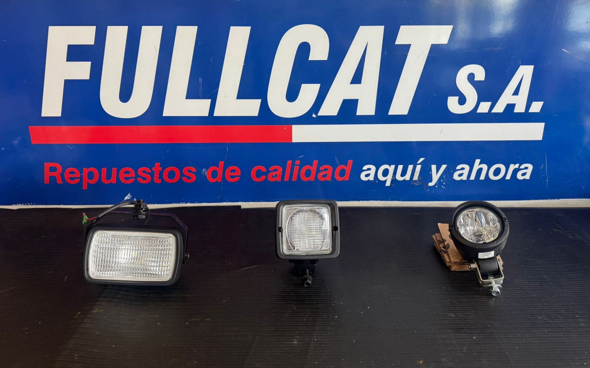 Repuesto Caterpillar - Faroles - Para toda maquinaria CAT