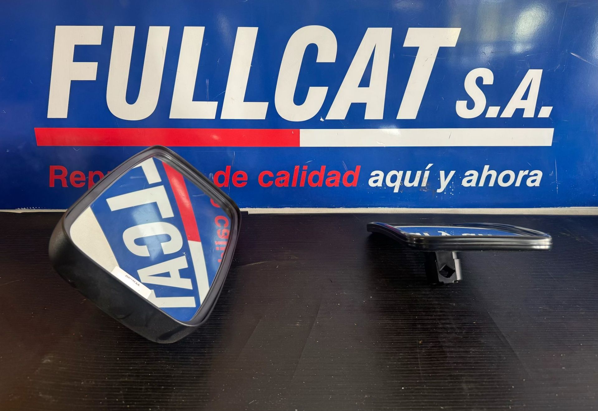 Repuesto Caterpillar - Espejo - Para toda maquinaria CAT