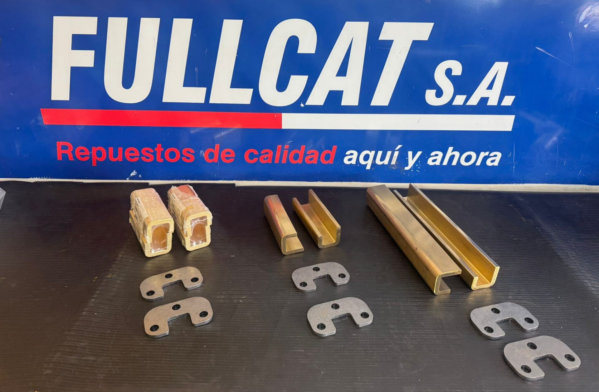 Repuesto Caterpillar 5T8366 / 5T8367 / 1781685 / 8W1749 - Bronces Cuchilla | 120 140 160 G, H y K