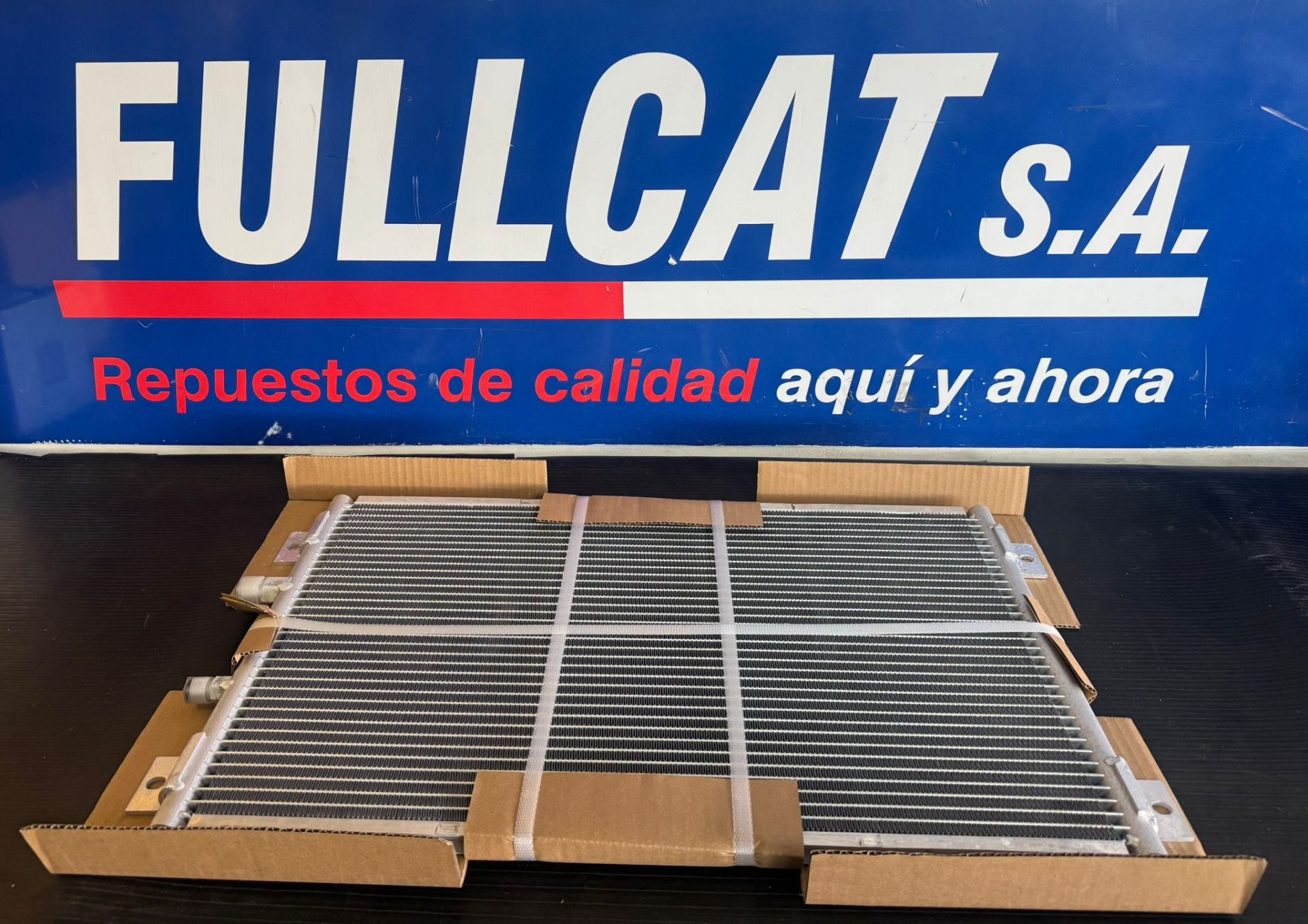 Repuesto Caterpillar 1640588 - Condensador | 320C 330C