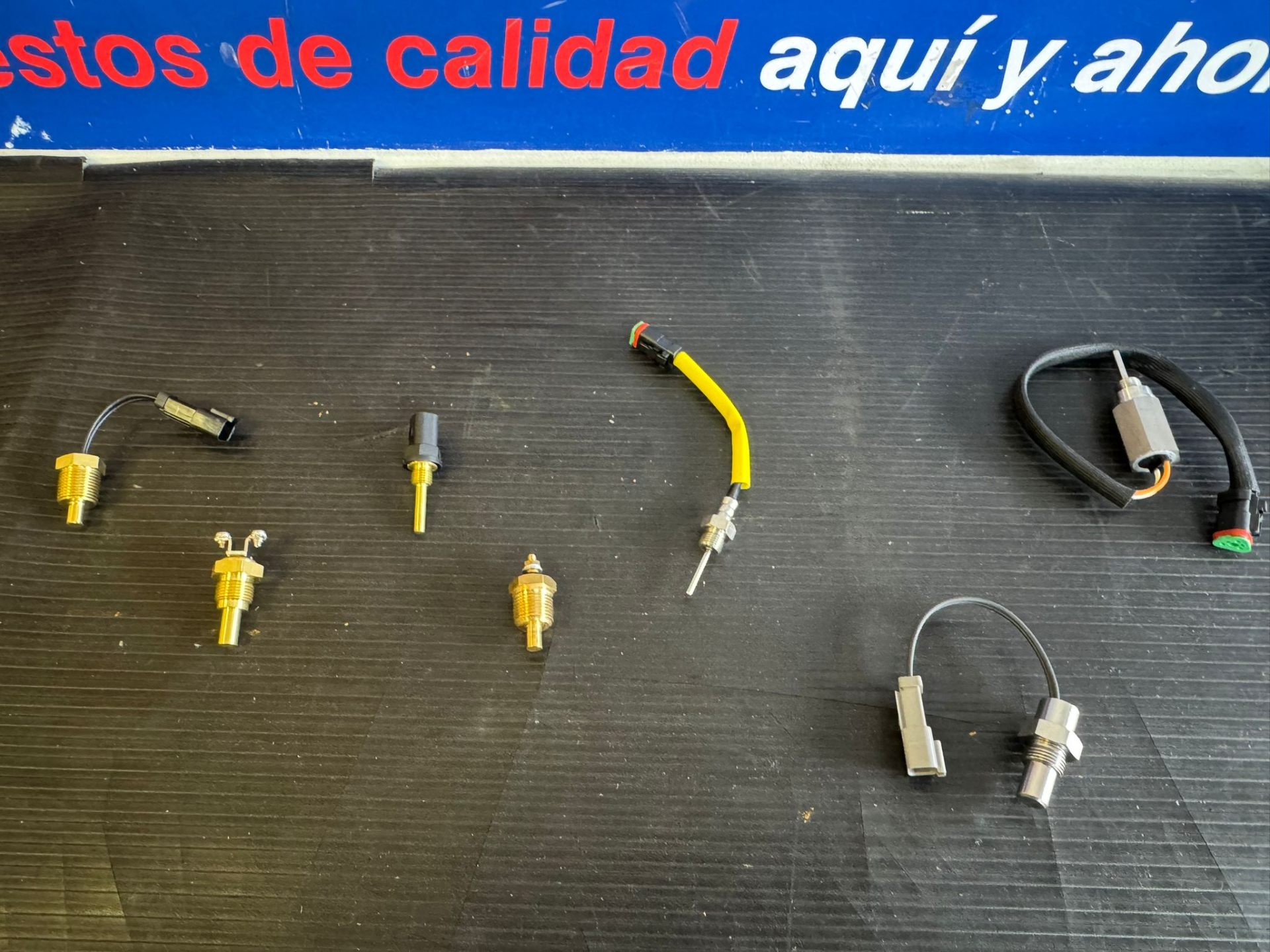 Repuesto Caterpillar 3E8700 / 3E9350 / 1916587 / 6N5926 / 2380112 / 3422924 / 2443106 - Sensores de Temperatura | Para toda maquinaria CAT